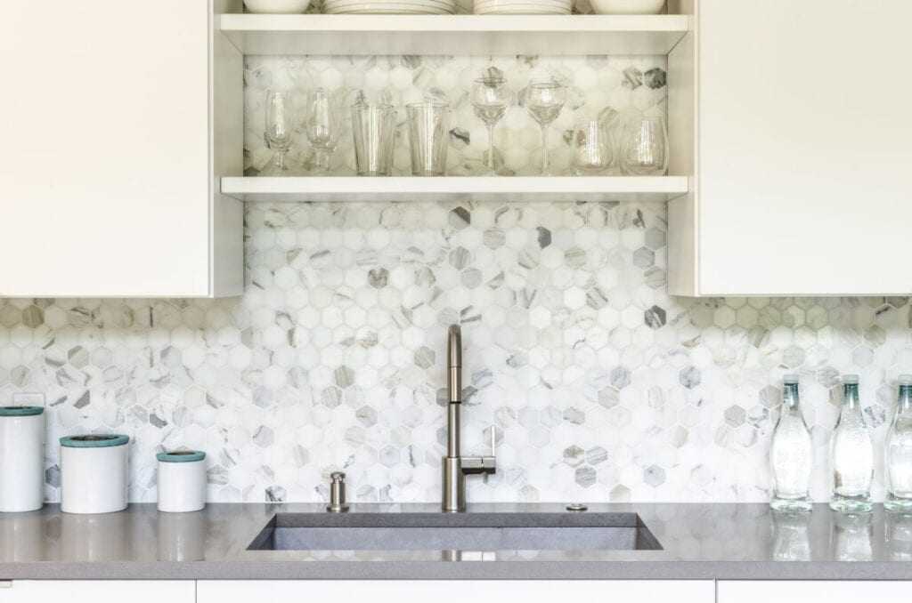 Are you looking to put the finishing touches on a major remodel? Nothing adds a unique touch to your space like a kitchen backsplash. 😉

Not only are backsplashes a trendy way to update the style of the
 LocalInfoForYou.com/193283/kitchen…