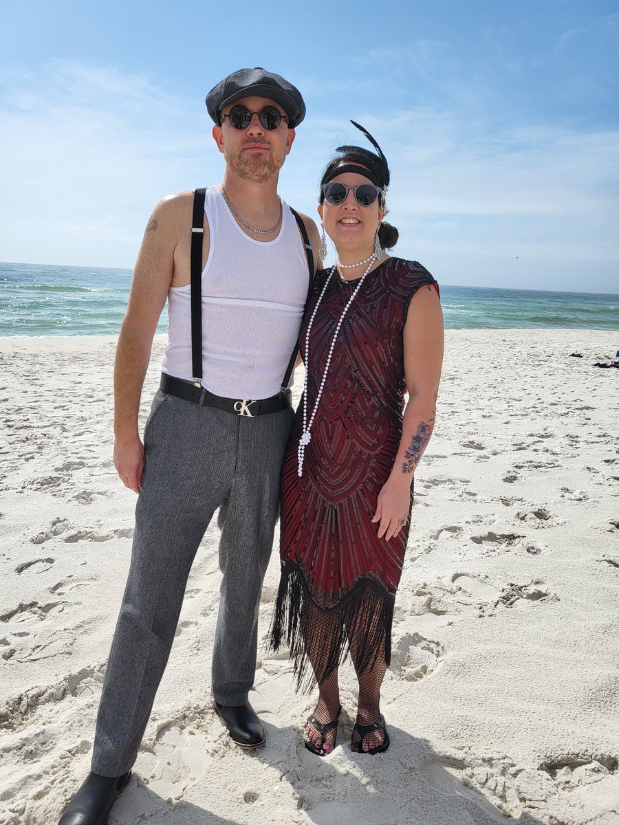 alita_diver's tweet photo. Happy birthday @crazyunclelou! Another year in the books. Love you, babe. #birthdayboy #lovehim #teamasshole https://t.co/ZyynPbrGRe