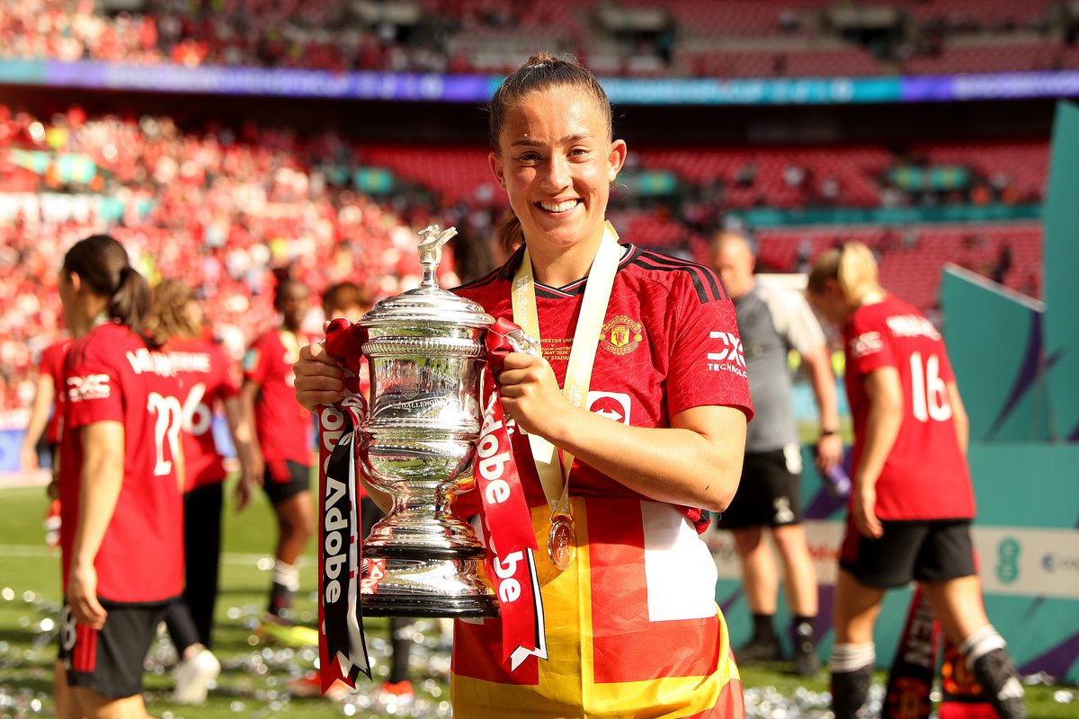 ManUtdWomen's tweet photo. A piece of home at Wembley ❤️🌍

#MUWomen || #WomensFACup https://t.co/0aFzooN8Zj