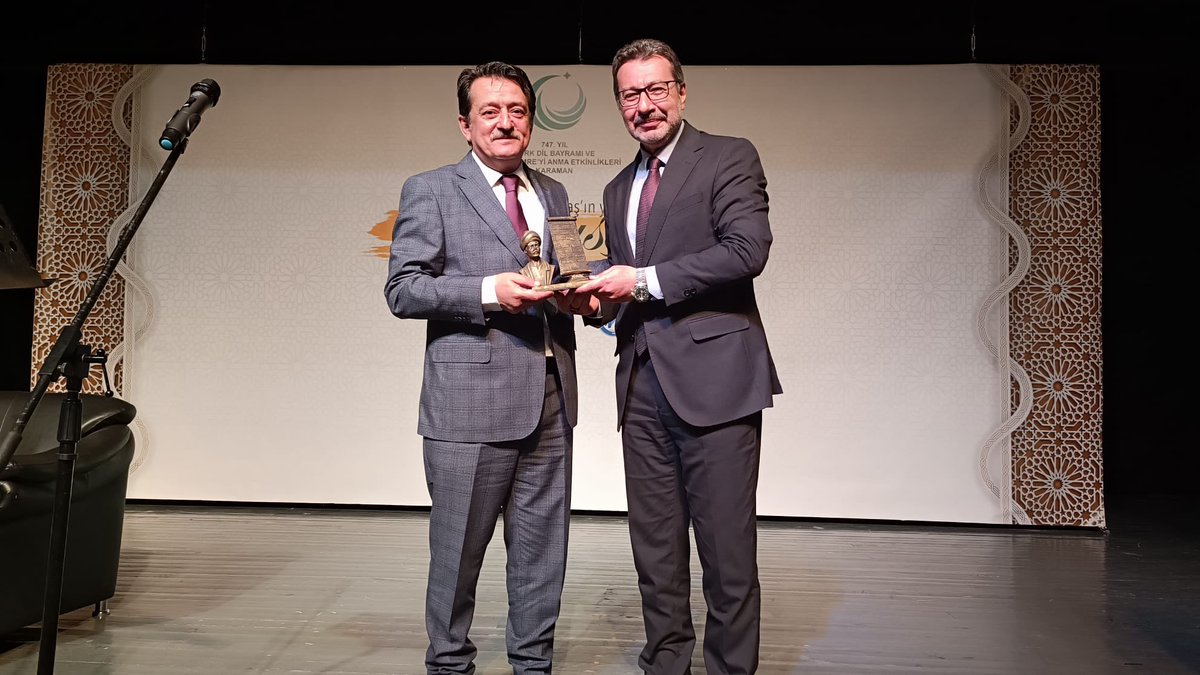 IlTurizm's tweet photo. 747. Türk Dil Bayramı ve Yunus Emre’yi anma etkinlikleri kapsamında Yunus Emre’nin gözünden sözün özüne bir yolculuk ile Üstad Ali Bektaş’ı ağırladığımız “Yunusça” Şiir Dinletisi’ni gerçekleştirdik. https://t.co/enFkB2q1RX