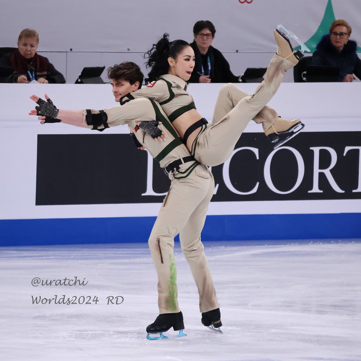 uratchi's tweet photo. Misato KOMATSUBARA / Tim KOLETO 🇯🇵
World Championships 2024
ICE DANCE RD ②
Mar 22, 2024
Centre Belle
@miichan728
@Timkoleto
#teamkoko
#misatokomatsubara
#timkoleto
#小松原美里
#小松原尊 https://t.co/QpSaOjZnHf