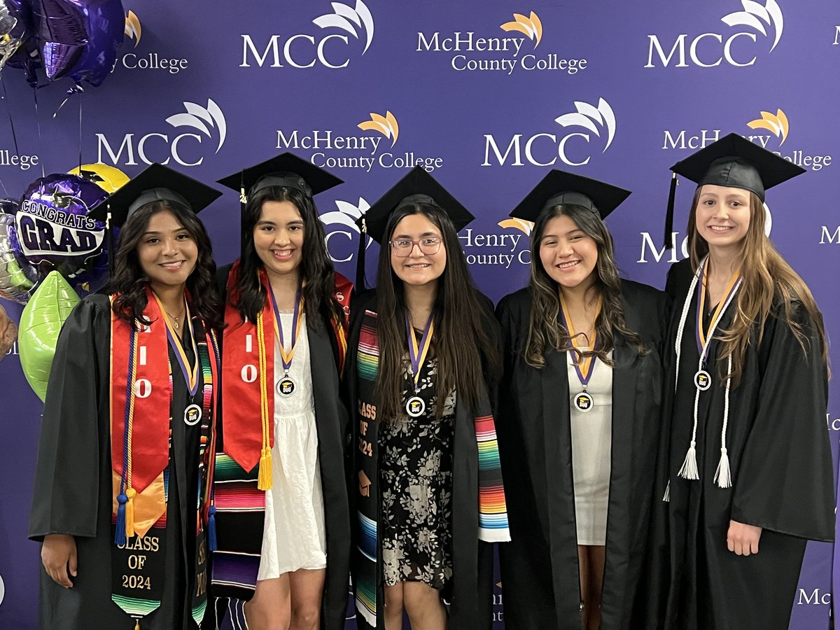 HarvardD50's tweet photo. Congratulations to our DUO Seniors for earning their Associate's Degrees before high school graduation! We're immensely proud of their dedication and were honored to have them represent CUSD 50 during
@mcc_edu's Graduation last Saturday.  
#HornetStrong 🐝 #HarvardPOG 🎓 https://t.co/dKZVIn6onF