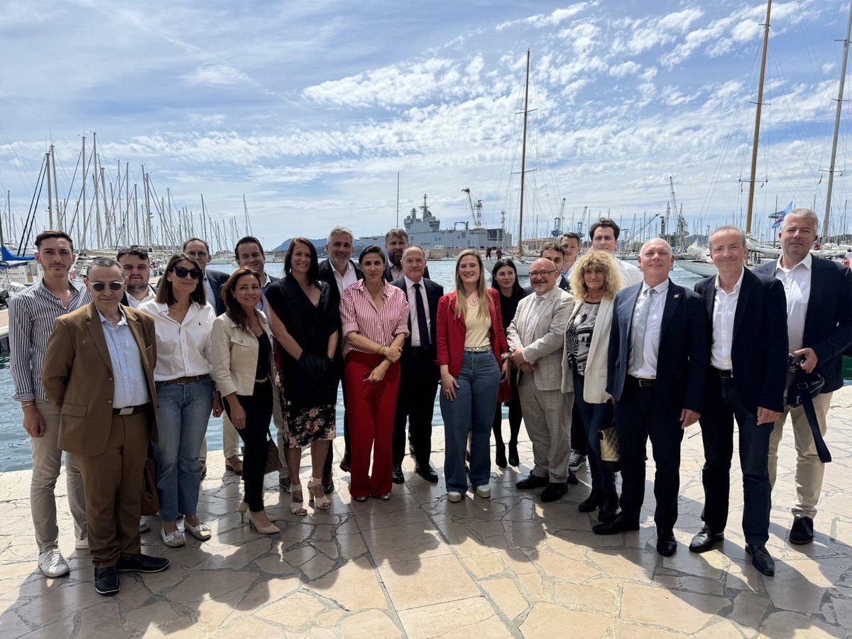 Ravie d'avoir participé à la rencontre organisée par la fédération du @RNVar_officiel avec @FabriceLeggeri, ancien Directeur de Frontex et colistier de @J_Bardella pour les #Européennes2024 !