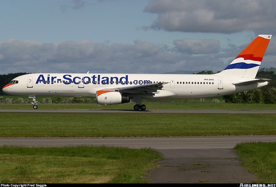 An Air Scotland B757-200 seen here in this photo at Glasgow Airport in May 2003 #avgeeks 📷- Fred Seggie