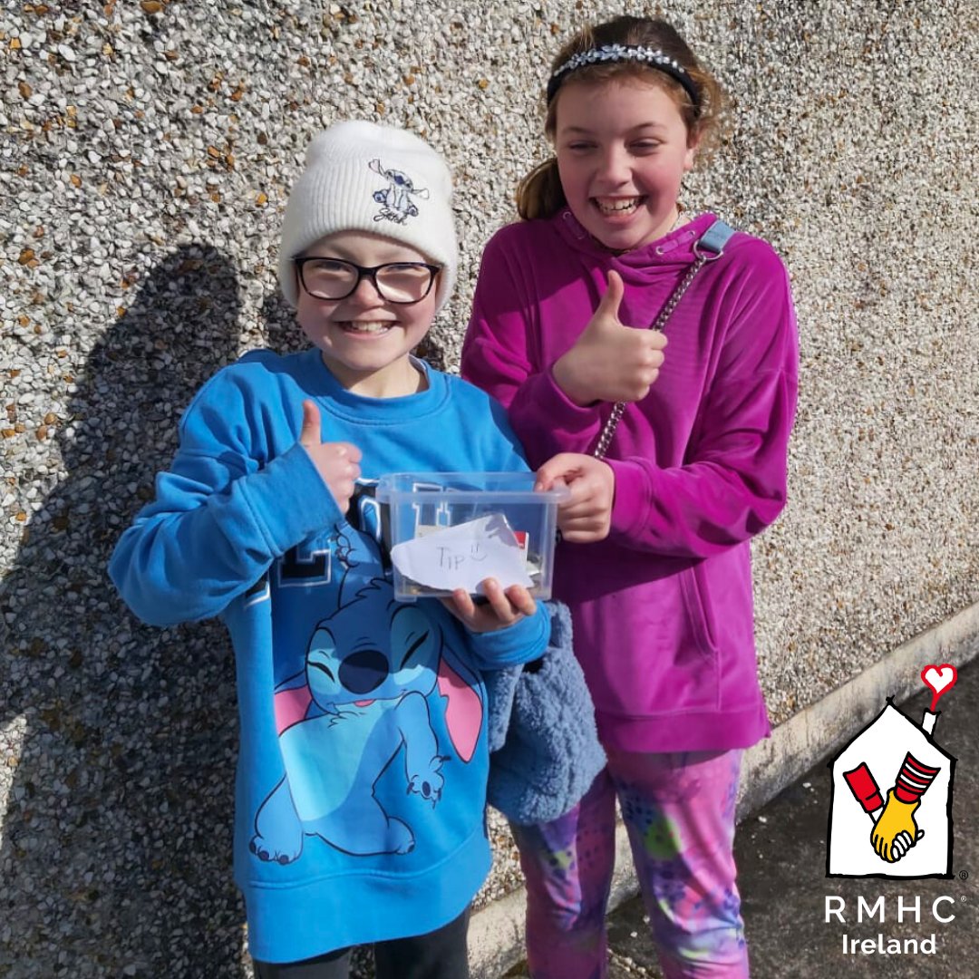 This morning, all the way from Co. Cork, we had a visit from the much loved Leah O'Riordan 🥰 Little Leah brought with her a big donation of €100 and told us all about how she, and her best friend Olivia, made and sold beaded bracelets over the weekend for our House 📿🤗