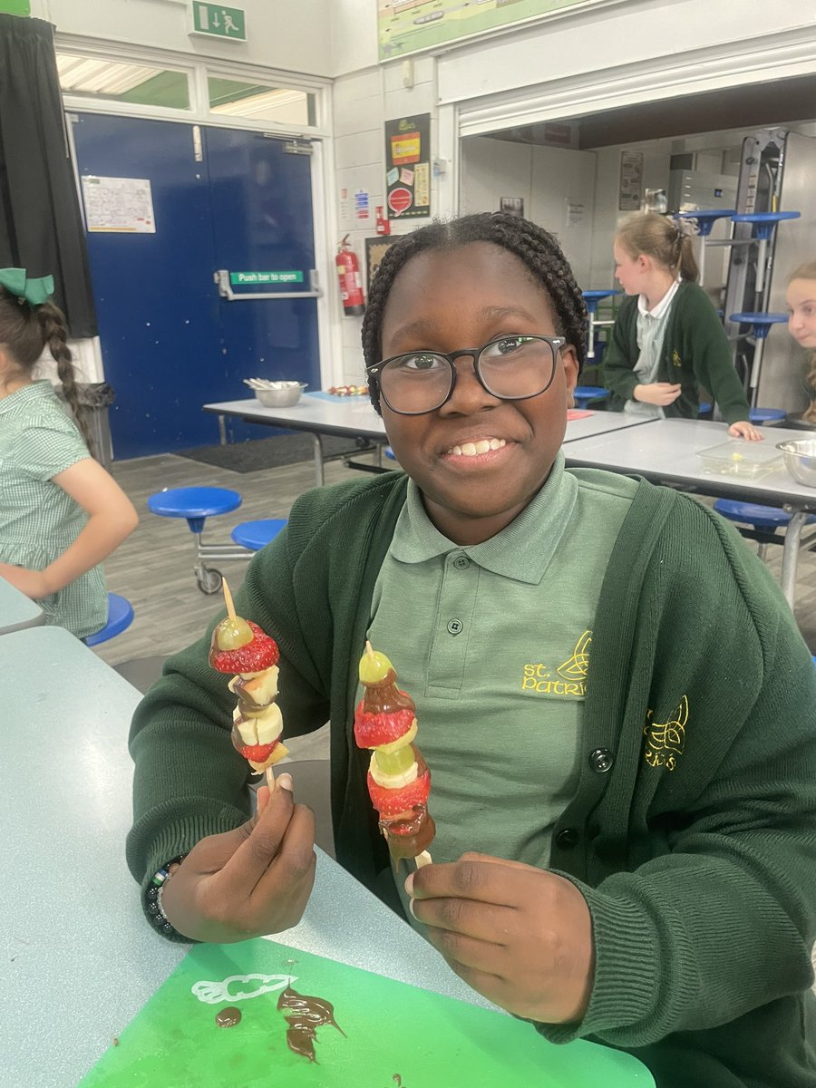<a href="/st_patricks/">St Patricks Primary</a> the girls were very proud of their fruit kebabs! They couldn’t wait to eat them!