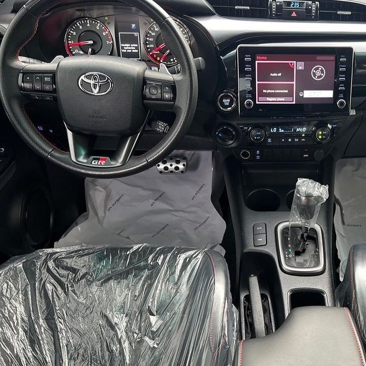kazxyautos's tweet photo. BRAND NEW 
TOYOTA 
HILUX GR SPORT
2023

360 CAMERA, THUMBSTART, NAVIGATION SCREEN, REVERSE CAMERA, LEATHER INTERIOR , V6 ENGINE 
PRICE: ₦88,000,000

LEKKI

09124549939 
09012505322

@Official_ObiGee @Otunbakush1 @oris616 @Obas_autos @maziechidiime @datogoniboy_ @Mr_uncle_jide https://t.co/A5PaU6sv2n