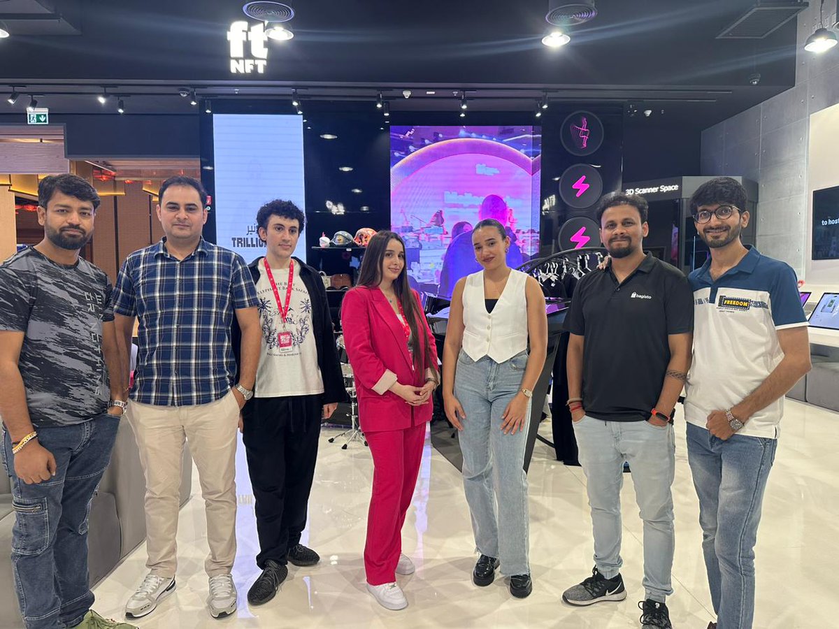 Exhibiting collaboration with FTNFT team at their store @Ftnft #NFTs #DubaiMall