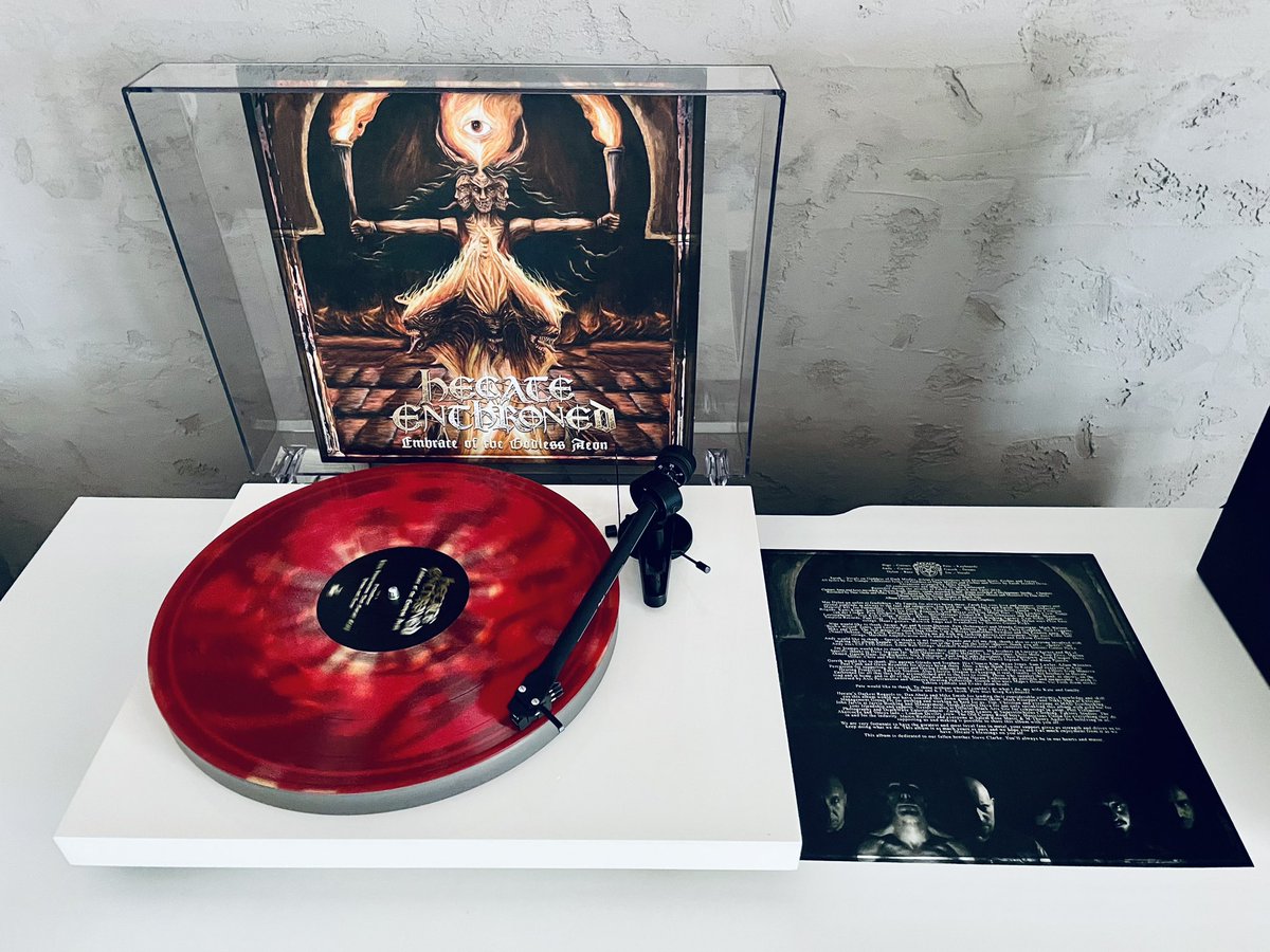 HECATE ENTHRONED - Embrace of the Godless Aeon 🔥🔥🔥🔥🔥
#vinyladdict