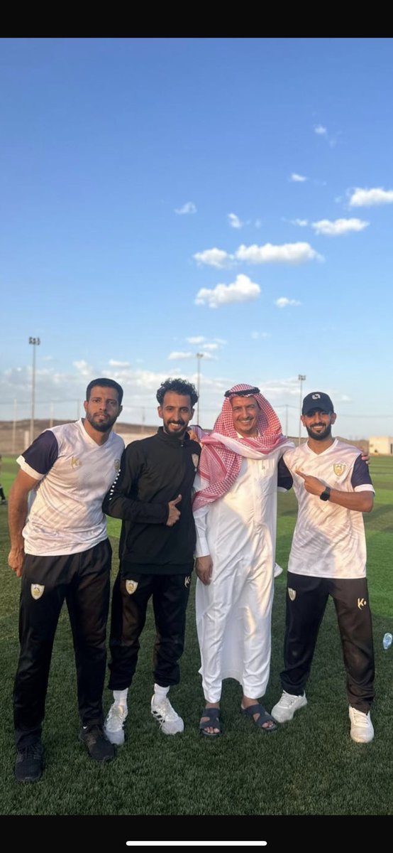 7_fa9il's tweet photo. اللهم لك الحمد كما ينبغي لجلال وجهك وعظيم سلطانك،
بحمد الله وتوفيقه تم صعود ناشئين 
@AlthahbClub الى #دوري_الدرجة_الاولى 

شكراً للجهاز الاداري والجهاز الفني على دعمهم لي في هذ الانجاز 

وشكراً  للاعبينا الأبطال 💛

والف مبروك والف شكر لجميع محبي وجماهير #الذهب ع دعمكم ودعواتكم💛 https://t.co/do5goWZn2P