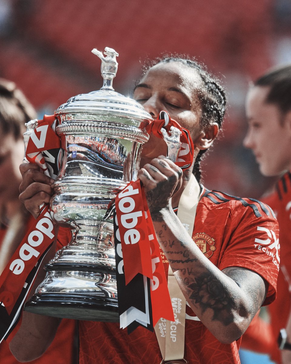 😘🏆 #MUFC || #MUWomen