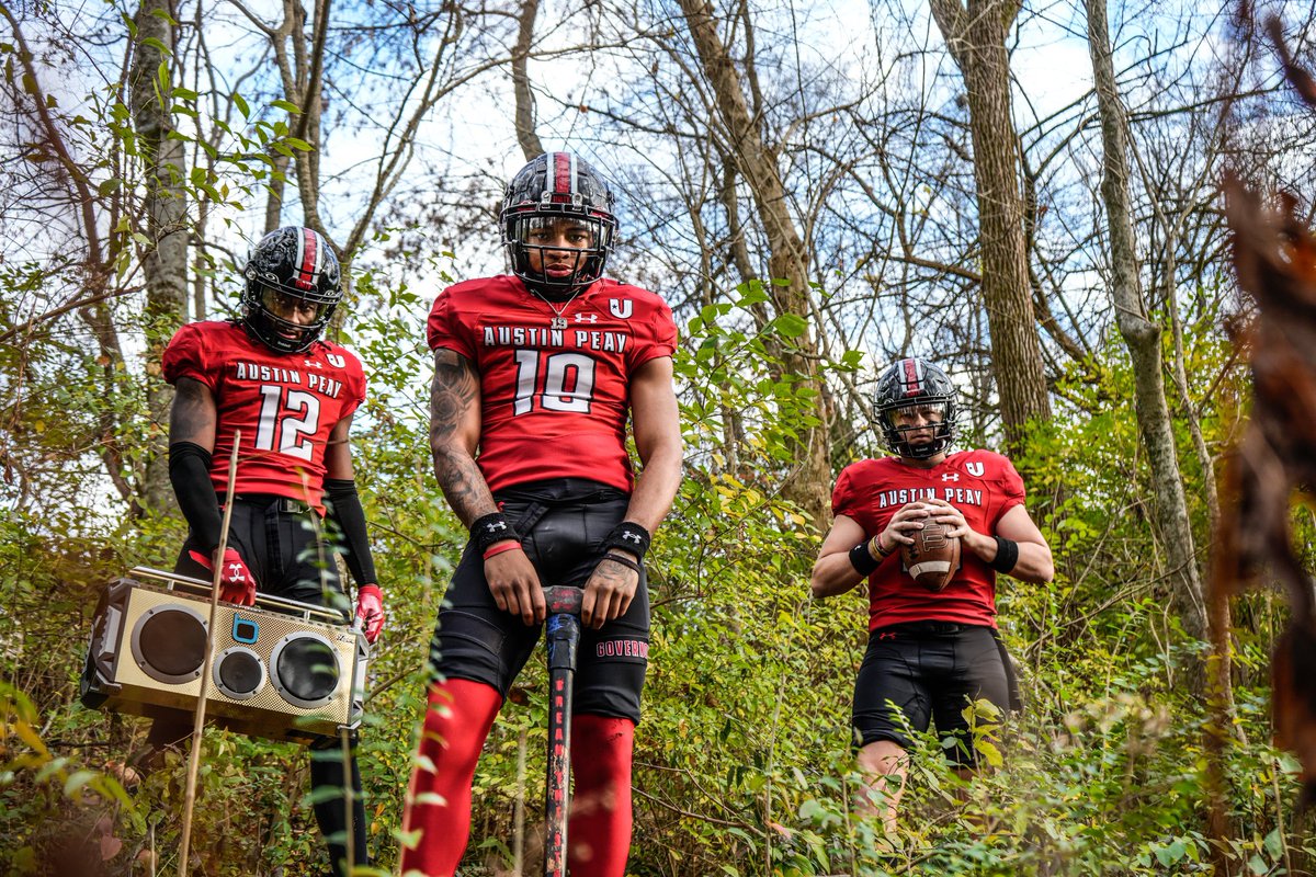 Extremely grateful to receive an offer from <a href="/GovsFB/">Austin Peay Football</a> after a tremendous conversation with <a href="/qbill_8/">Quinn Billerman</a> <a href="/CoachFarisAPSU/">Jeff Faris</a> <a href="/CSmithScout/">Chris Smith</a> <a href="/JalanSowell/">JALAN SOWELL (J1)</a> <a href="/ONEWAYINC1/">ONEWAY INCORPORATED</a> <a href="/Hunter_DeNote/">Hunter DeNote</a> <a href="/Jxrdan_v/">Jordan Jackson🚨</a> <a href="/shaeeflatt/">Shaee Flatt</a> <a href="/ChaseHowland66/">Coach Howland</a> <a href="/MJGOLDENBEARFB/">MT. JULIET FOOTBALL</a>