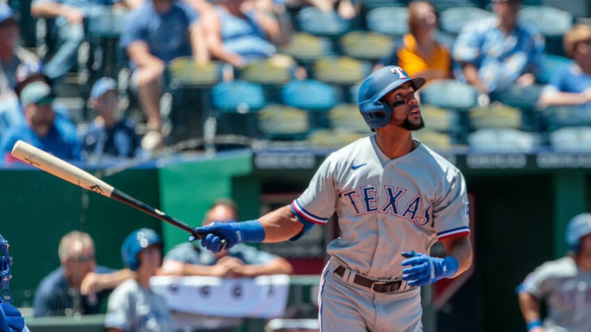 Leody Taveras in his last six games #StraightUpTX
.353 BA .436 OBP .588 SLG 
2 HR 6RBI 
Regardless of what's going on in the field, Taveras is swinging a hot bat