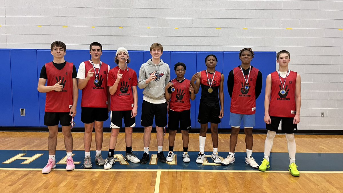 CPhillips2025's tweet photo. 🏀4RB 8th Grade brought home the 🏅 at the G-Town showdown this weekend. Proud of their effort and toughness. #4RB https://t.co/JD6hBE7rTH