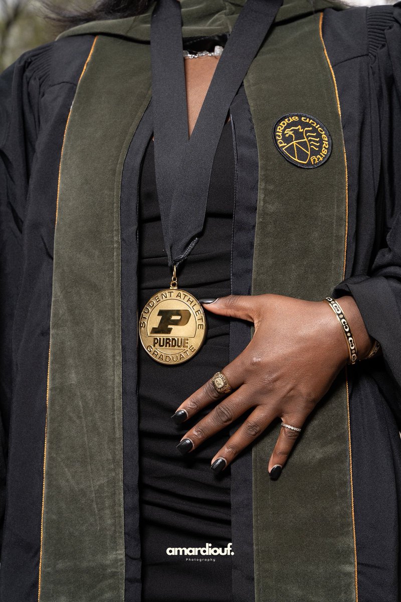 Completed 4 years of college basketball and got my Doctor of Pharmacy all by 23? Hello, my name is Ajah, and this is my success story.