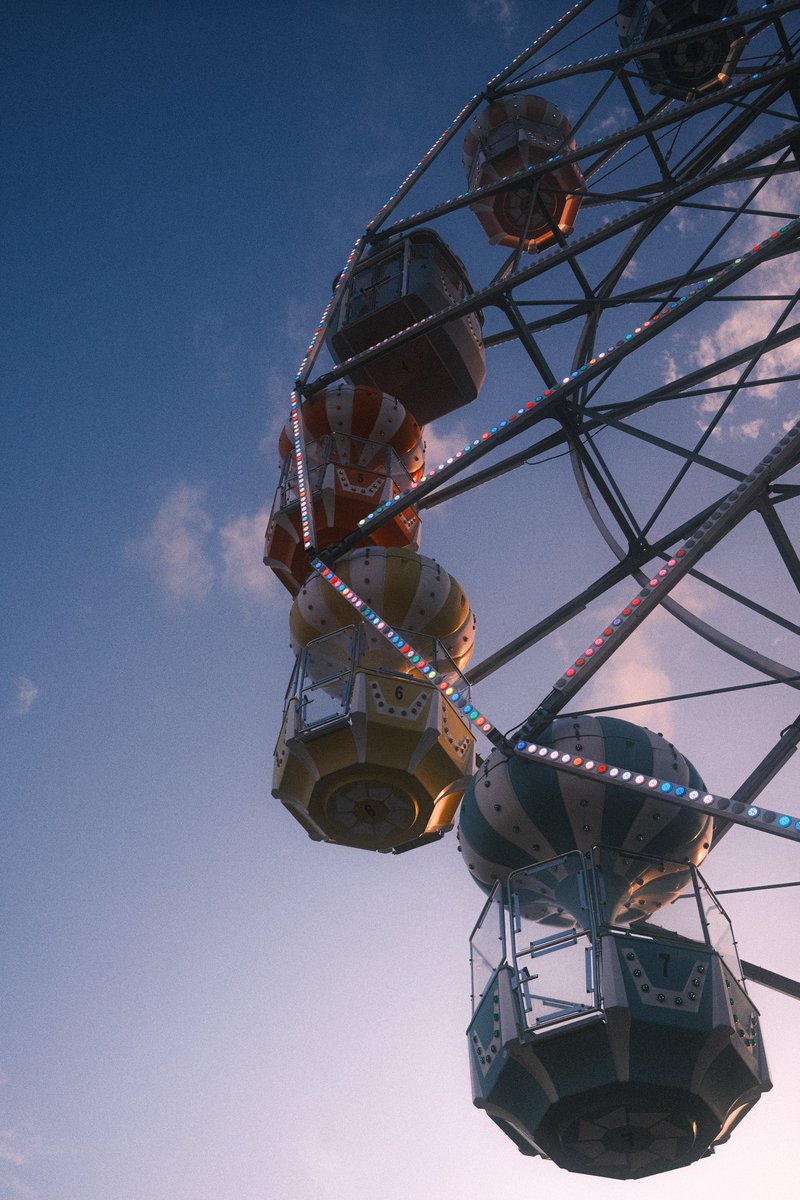 Good week to everyone! ✌️

#streetphotography