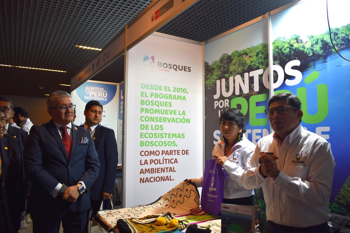 ProgramaBosques's tweet photo. #16AñosMinam 
📣Hoy celebramos un año más como sector, conservando nuestra naturaleza para el desarrollo sostenible del Perú.💪🏻🌳

Como #ProgramaBosques estuvimos presentes en el evento #JuntosPorUnPerúSostenible, reforzando nuestro compromiso por la conservación de los bosques. https://t.co/zVuSWJbett