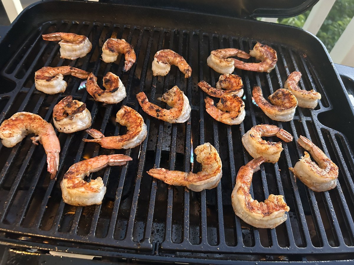 Adrift. - WHAT KEN ATE TODAY whatkenatetoday.weebly.com/1/post/2024/05…

@FireHatchRubs’ Chicken Banger on shrimp. Because why not? #MondayBlogs