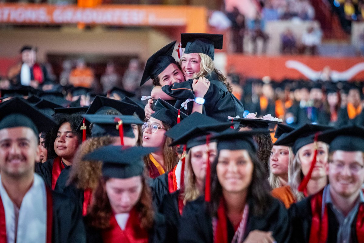 UTAustin's tweet photo. That "just graduated" feeling π€ #UTGrad24 https://t.co/AqZO9DWaxY