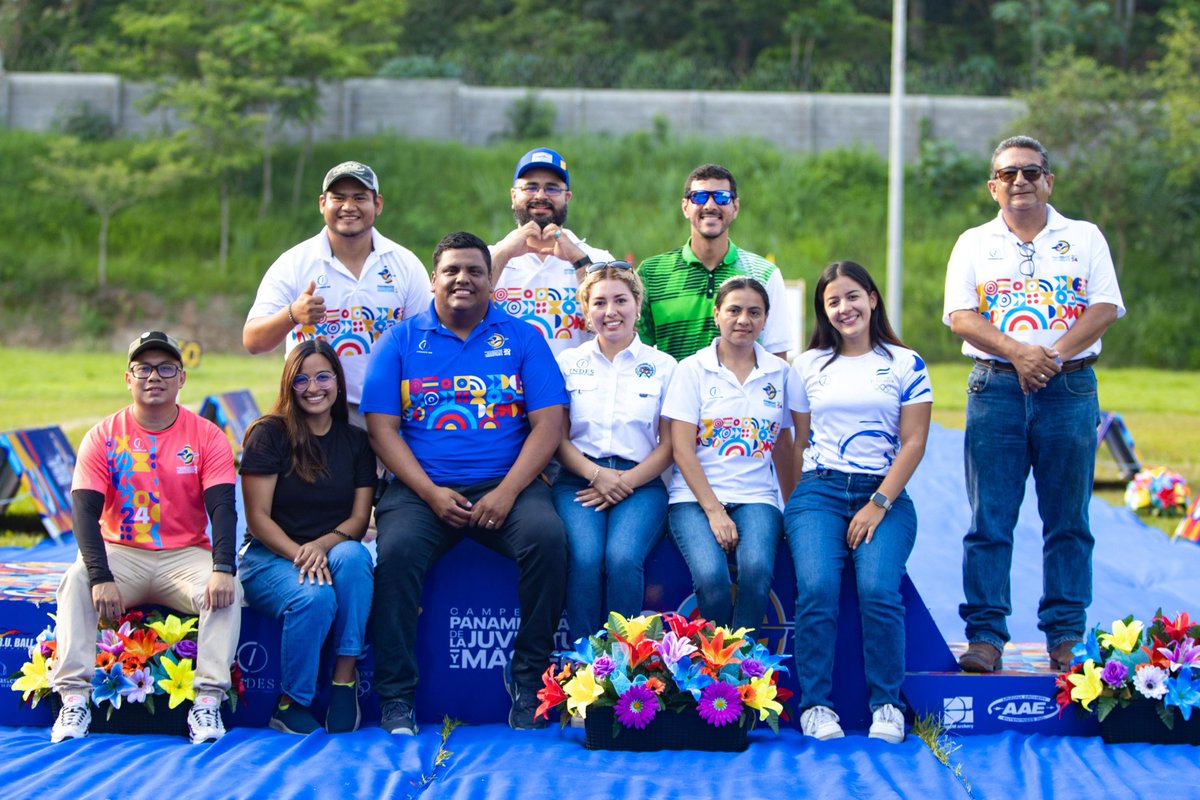 ArcherySV's tweet photo. ¡Gracias!👏🏻

Ayer culminó con éxito el Campeonato Panamericano de la Juventud y Masters 2024 🏹 y queremos agradecer a los jueces, personal de campo y personal de nuestra federación por su entrega y trabajo durante el certamen.

#TiroConArco #PanamericanoJuniorYMasters #Archery https://t.co/u7MTN2vyl2