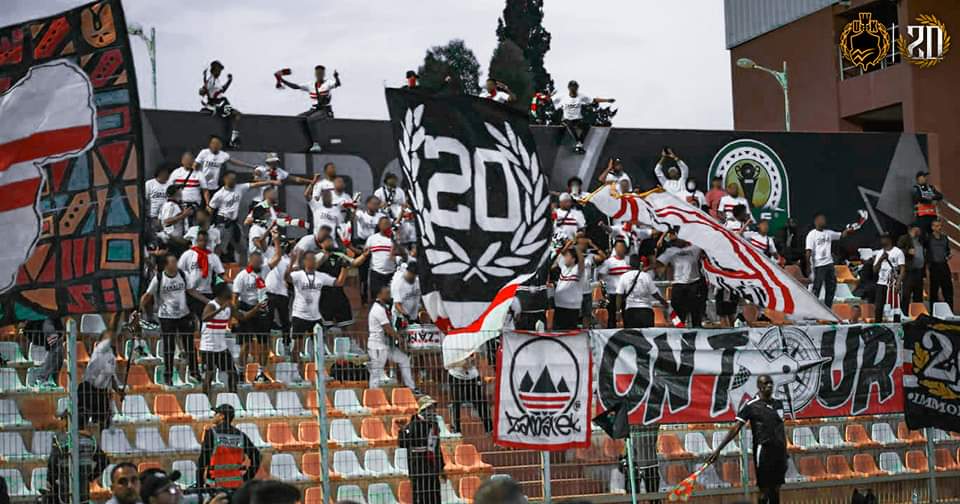 أنا فارس الماضي وبطل الحاضر وملك زمان آت.
أنا الزمالك، ملك ملوك إفريقيا.

كانت وستظل روايات الفارس تُروى في أدغال إفريقيا فنحن فرسان الملك قادمون من كل بقاع الارض خلف رايته لإستعادة لقب قاري آخر غائب عن خزائن الملك منذ سنواتٍ عدة، فنحن له و هو لنا.

بتيفو يتوسطه هدف الملك وفرسانه