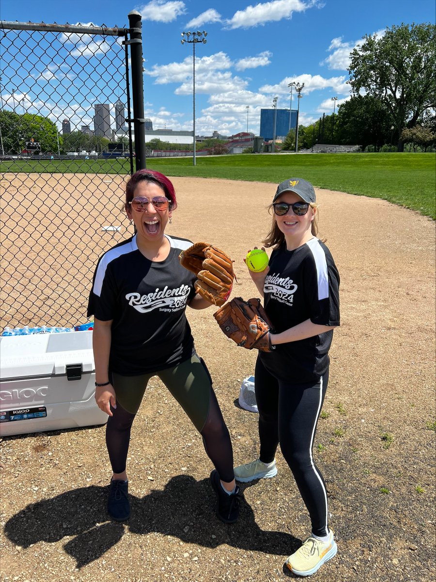 Batter up!🥎 Our residents and faculty had a blast at the annual Faculty versus Residents Softball Game. The residents pulled off a 21-6 win, defending their championship title for the second year in a row💪 #IUSurgery #IUSchoolofMedicine @IUMedSchool @kbilimoria