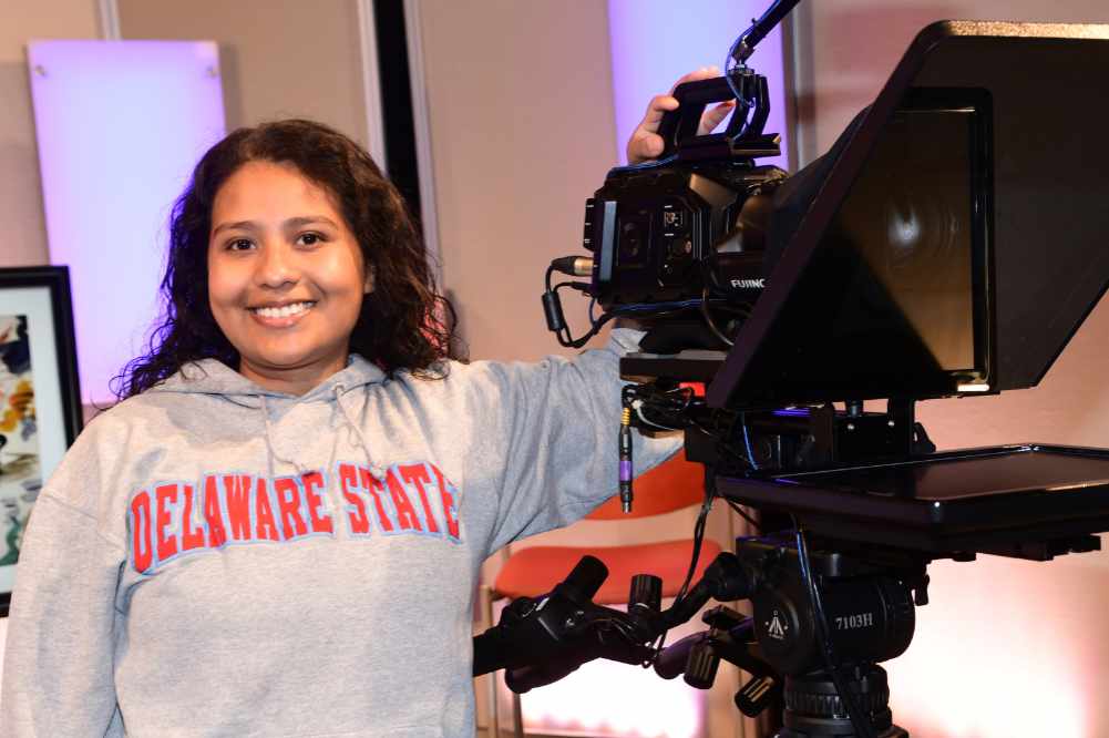 Yosmara Lorenzo, a recent Mass Communication major and Dreamer, has completed a short documentary on the perspectives of fellow Dreamers concerning their DACA status. ow.ly/GGSK50RECjG