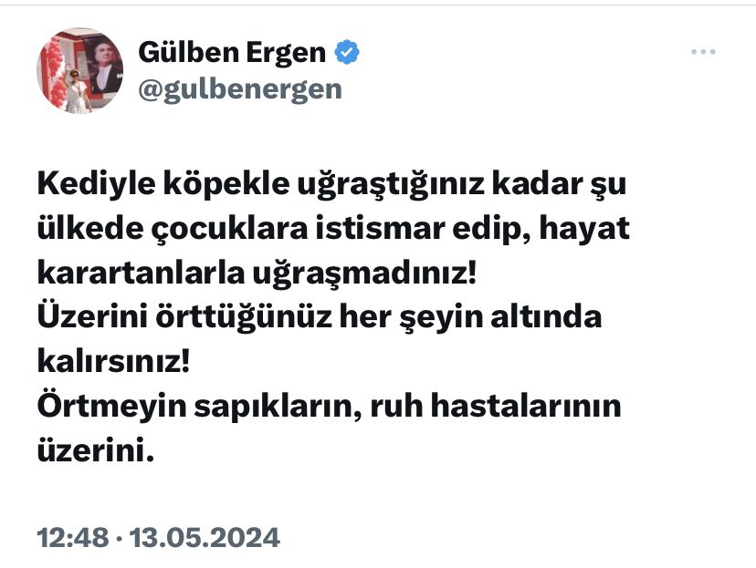 FUATUGUR's tweet photo. Bu da bir tür patolojik vaka. Kime yaranmaya çalışıyorsa artık. Hayatı boyunca bir iktidara bir muhalefete yanladı.  
Neyse eğer anlayabilirse söyleyelim.
Sokaklarda köpek istemeyenlerin iki sebebi var Gülben hanım:
1-Geçen yıl 54 kişi öldürüldü köpekler tarafından ve çoğu çocuk. Binlerce insan da ısırıldı.
2-Kuduz ve Kist hidatik gibi iki ölümcül tehlikeden insanlar ölüyor.
VEE SON NOKTA:
Çocuk istirmacısı sapıklar, tecavüzcüler, katiller sokaklarda kalsın ve toplanmasın diyen yok. Hepsi zaten yakalanıp cezaevine atılıyor. Üstelik CEZALARI AZ diye bağırıyoruz.
PEKİ sokak köpekleri insan öldürünce? 
“Ah canım mutlaka aç kalmıştır” mı diyelim?
👆👆
Anlaşılmayacak bir durum var mı?
Bence 30 IQ bile anlar.