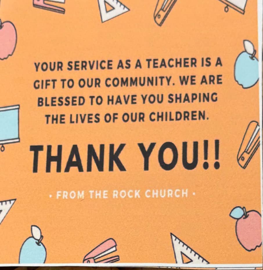 lovingschools's tweet photo. We love this note from The Rock Church to the amazing teachers at Park Place Elementary! Teachers are indeed shaping the lives of our children, and their service is truly a gift to our communities! 

#ChurchSchoolPartnerships #GodsLoveInAction #LovingTeachers #LovingSchools https://t.co/6tJ5lVjUga