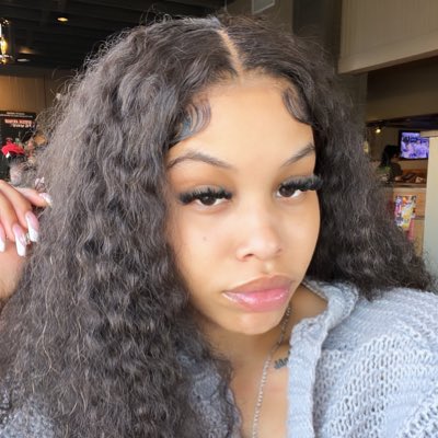 Desisinger24's tweet photo. #NewProfilePic https://t.co/SNbUZ33cqv