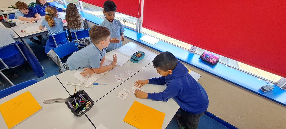 marys_rc's tweet photo. Blwyddyn 5 have been busy identifying how harmful substances affect our bodies. We worked in groups to match the substances to their effects and are working on creating leaflets, posters, and Google Presentations to share what we have learnt. #bcascience #readysteadygo https://t.co/RTW8UdXPt4