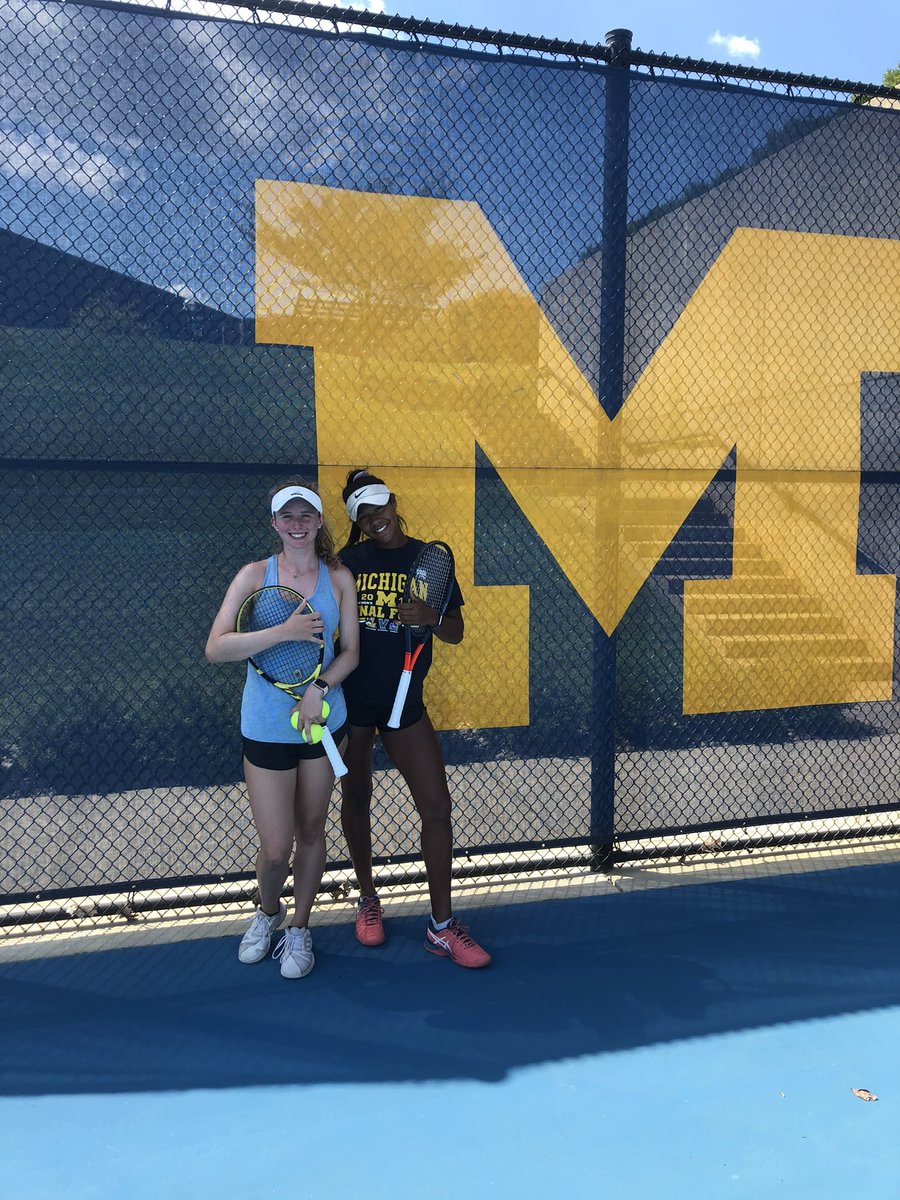Melissa08078740's tweet photo. @UMichWTennis @brownjaedan @KariMiller1125 @galateia_mess https://t.co/lc5f0BKiAL