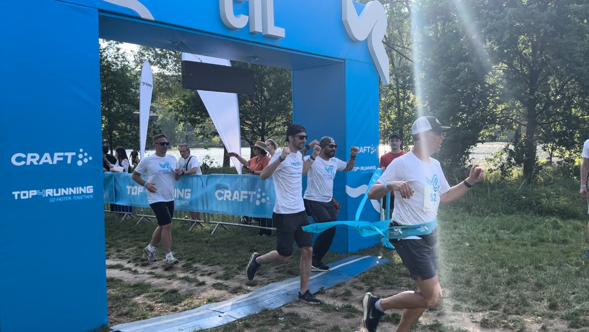 EnverusEnergy's tweet photo. Team Enverus completed the Vltava Run! 12 runners, 360km and endless team spirit. Thanks for the global cheers! Discover careers in Brno and join our journey. #energy #saas #brno #racetime #oneteam #relayrun #VltavaRun #feeltheBrno https://t.co/OvXoq8Xxj8 https://t.co/lXTP2vJXqj
