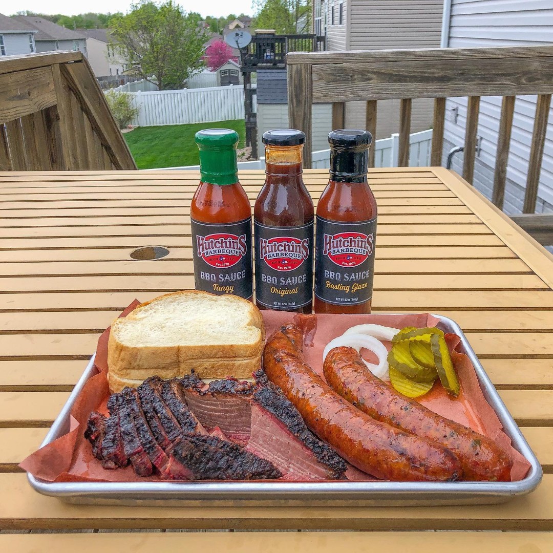 Taste the authentic flavors of Texas at Hutchins Barbecue in Frisco! 🍖🔥 Make sure to try the tender brisket, juicy ribs, and all the BBQ classics that make every visit unforgettable.
•
•
•
•
•
#everythingdfw #HutchinsBBQ #FriscoEats #TexasBBQ #BBQFlavors #SmokedGoodness'