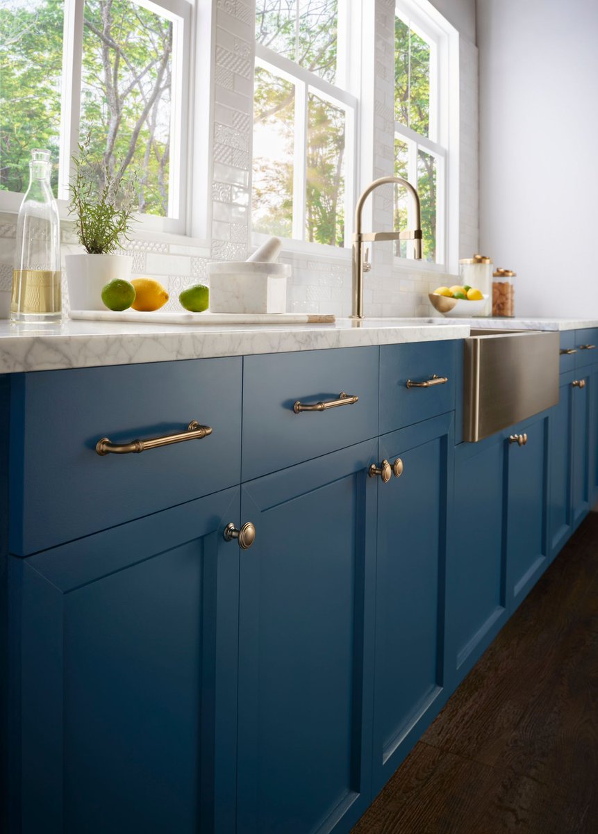 TopKnobs's tweet photo. #TipsFromTK: 

Looking to freshen up your #TopKnobs decorative hardware for Spring?  🧼

Click the link below to explore our maintenance guide and keep your knobs and pulls in pristine condition for years to come!   
https://t.co/N5tliijPuP https://t.co/t781rhQRO8