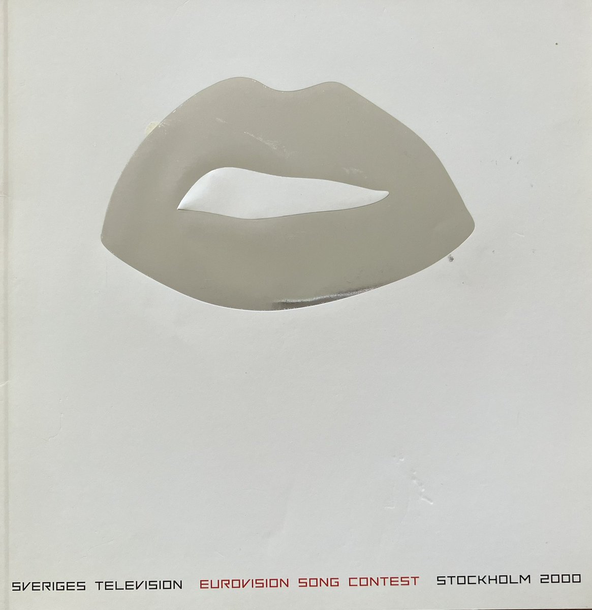 melodimen's tweet photo. Altogether now: Good “Evening You Rope!” #Celebrate the Eurovision Song Contest 2000 - 24 years on today 🎈#svt 🇸🇪 #OhDJ #PlayThatSongAgain 🇬🇧 #MillenniumOfLove 🧀 https://t.co/2NvzAGN1EJ