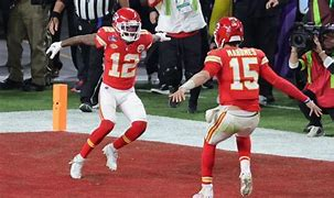 If you wanna learn football watch superbowl 52 or the chiefs final drive in OT and SB58