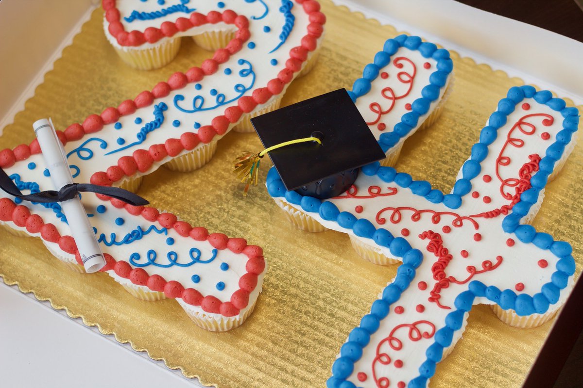 Graduating is an achievement to savor, but there is always room for dessert!😉 Celebrate your graduate with one of our top tier grad cakes. 🎓 #gradcake #graduate #graduation #grad #gradparty #gradpartyideas #celebrations #partycake #milestone