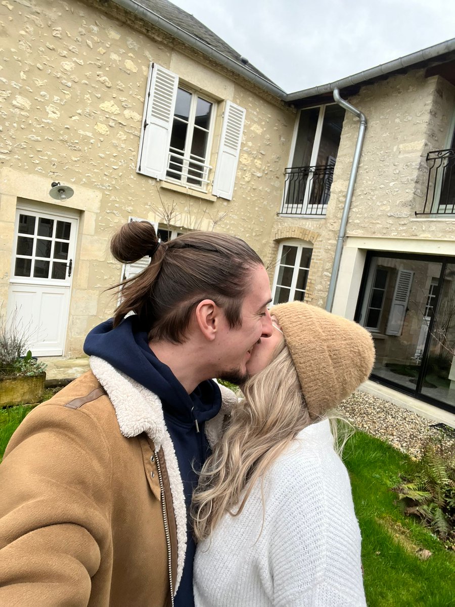 1stin (ça se prononce instinct) tweet media