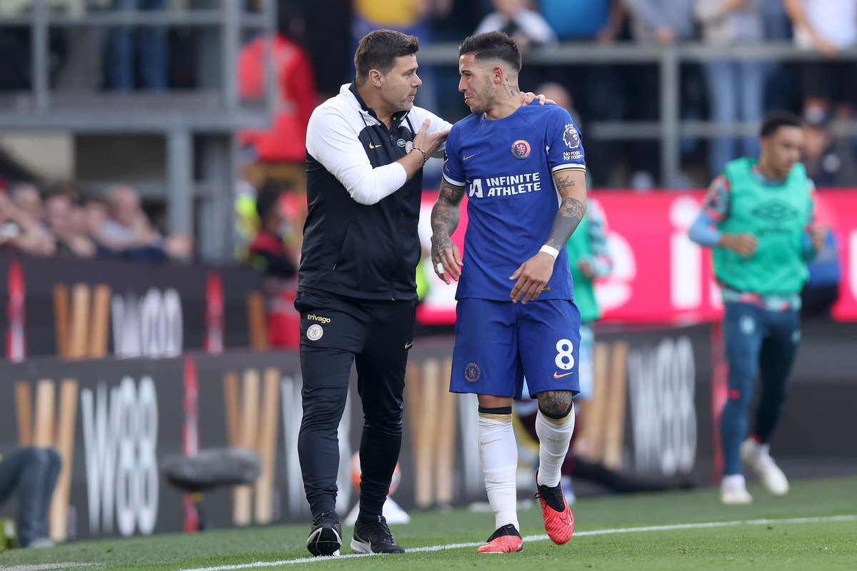 FabrizioRomano's tweet photo. 🔵🇦🇷 Enzo Fernández on Pochettino: “When I arrived at Chelsea, it was a mess, there were many players…”.

“Mauricio brought order and identity to the team, the work ethic is different”.

“It changed everything and it's positive, the group is hardworking now”, told @askomartin. https://t.co/rvLEQOKLek