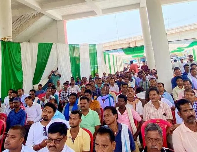 Amaresh_Patri's tweet photo. ଦେବଗଡ଼ ଜିଲ୍ଲା ଅନ୍ତର୍ଗତ ତିଳେଇବଣି ବ୍ଲକରେ ଆୟୋଜିତ ହୋଇଥିବା ବୁଥ ସ୍ତରୀୟ ପ୍ରଶିକ୍ଷଣ ଶିବିରରେ ଯୋଗ ଦେବା ଅବସରରେ | https://t.co/do4pVwyknd