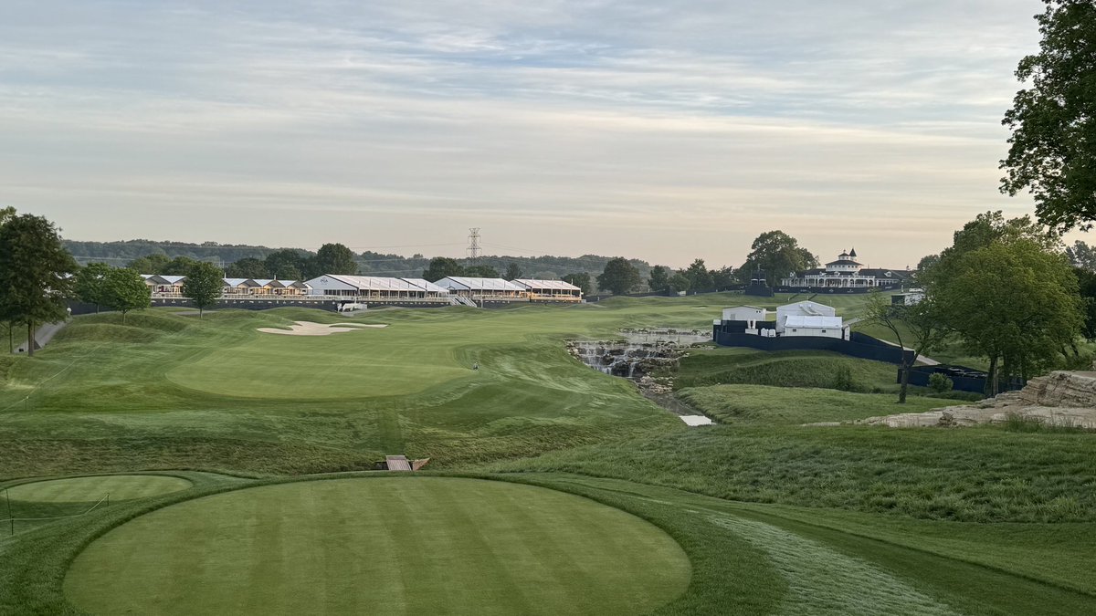 brianjlaurent's tweet image. Clock strikes 0. #PGAChampionship