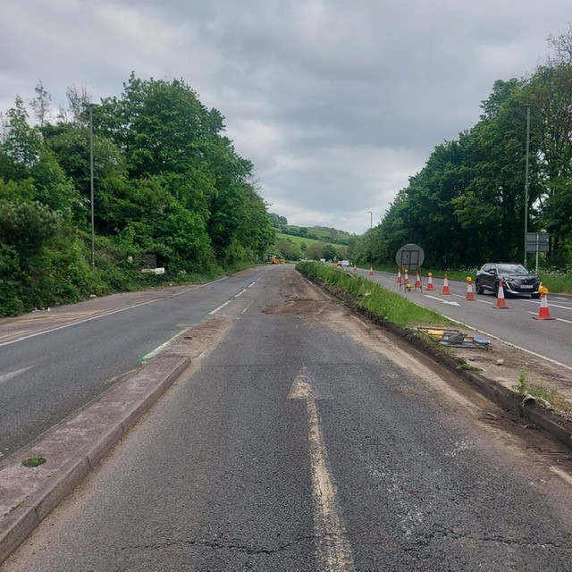 A22 Caterham by-pass Godstone Hill The A22 will be closed north and southbound from Wapses Lodge roundabout to junction 6, M25 from tonight until we have safely carried out the works, we anticipate the works to be completed by Thursday 16 May midday @TandridgeBeat @TandridgeDC