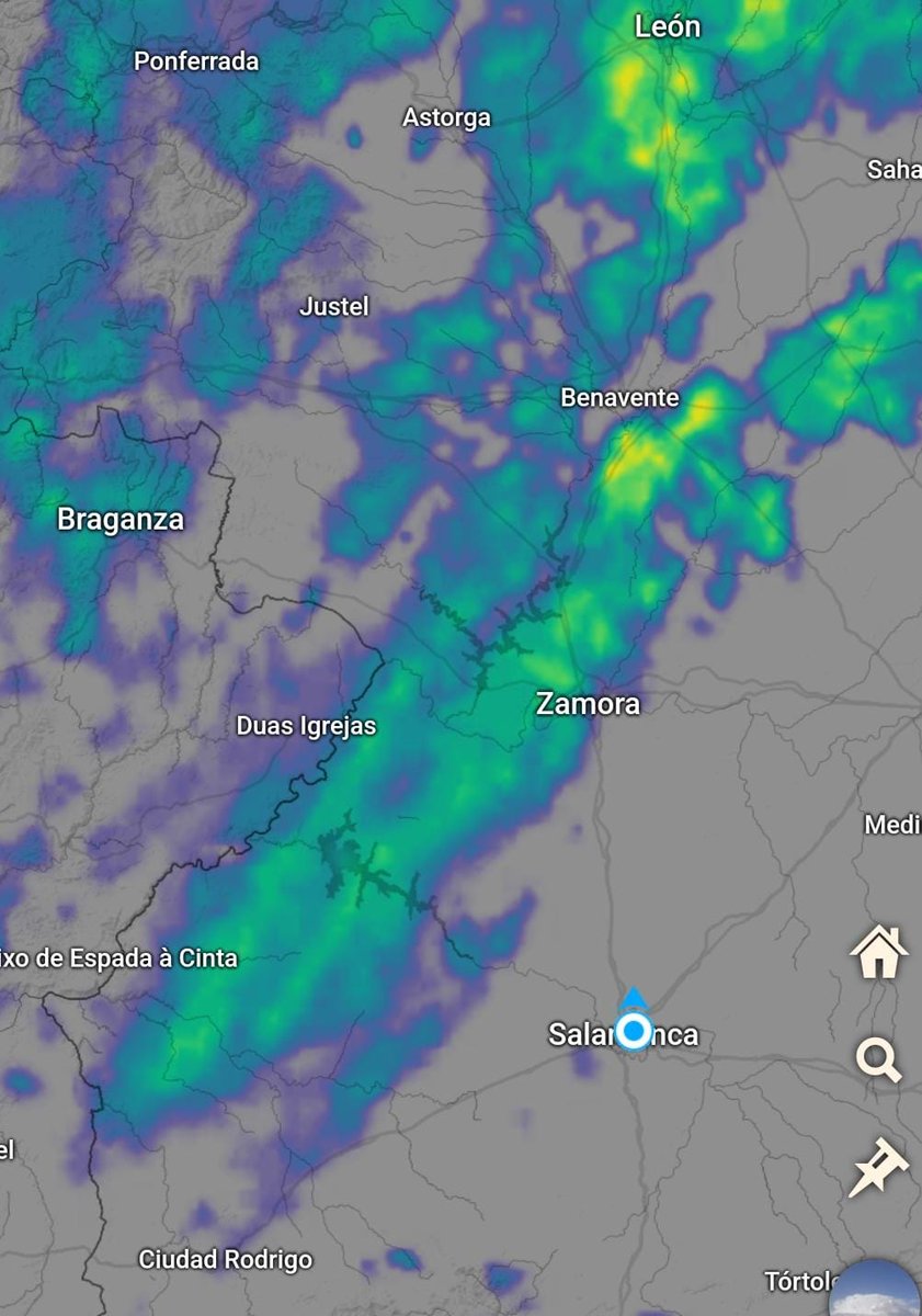 🌧️ Se refuerza el frente en el oeste de la provincia de #Salamanca! En las próximas horas cruzará de oeste a este ganando intensidad el frente.