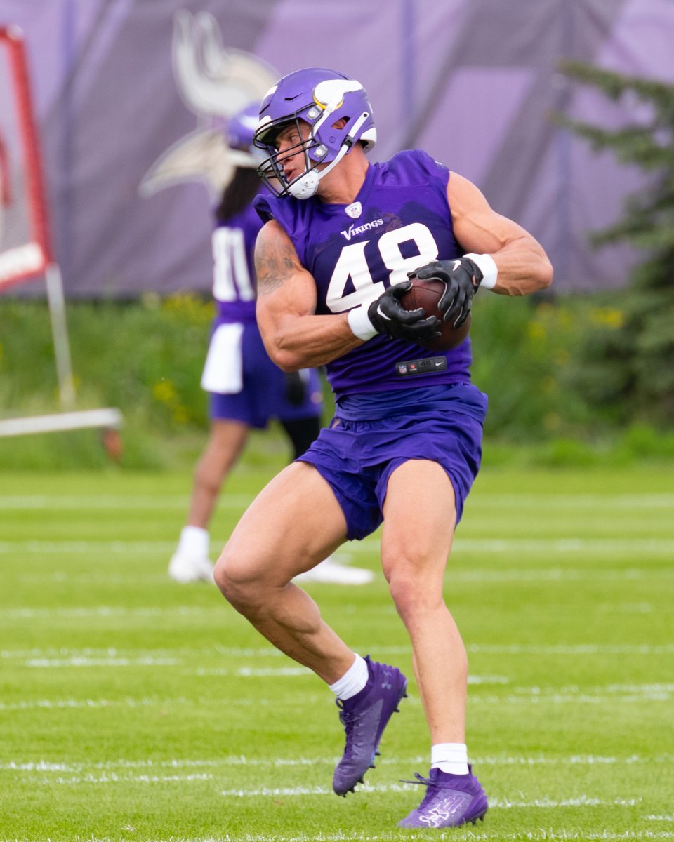 The #Vikings have signed TE @SammisReyes. 

Reyes is joining the team through the International Player Pathway (IPP) program and does not count against the 90-player offseason roster limit.

mnvkn.gs/3yiUh28