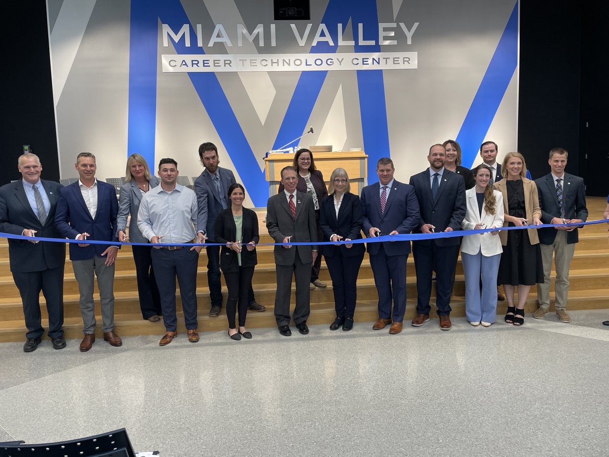 GarmannMiller's tweet photo. Congrats to @MVCTC on its May 10 dedication! Five years to the day we broke ground with @OHFacilities and @GilbaneBuilding on this milestone project, which brings 43 #CTE programs in 10 career pathways to students from 27 high schools. #creategm #mvctc #ofcc #BuildingFutures #K12 https://t.co/7pzUtdf4Yn