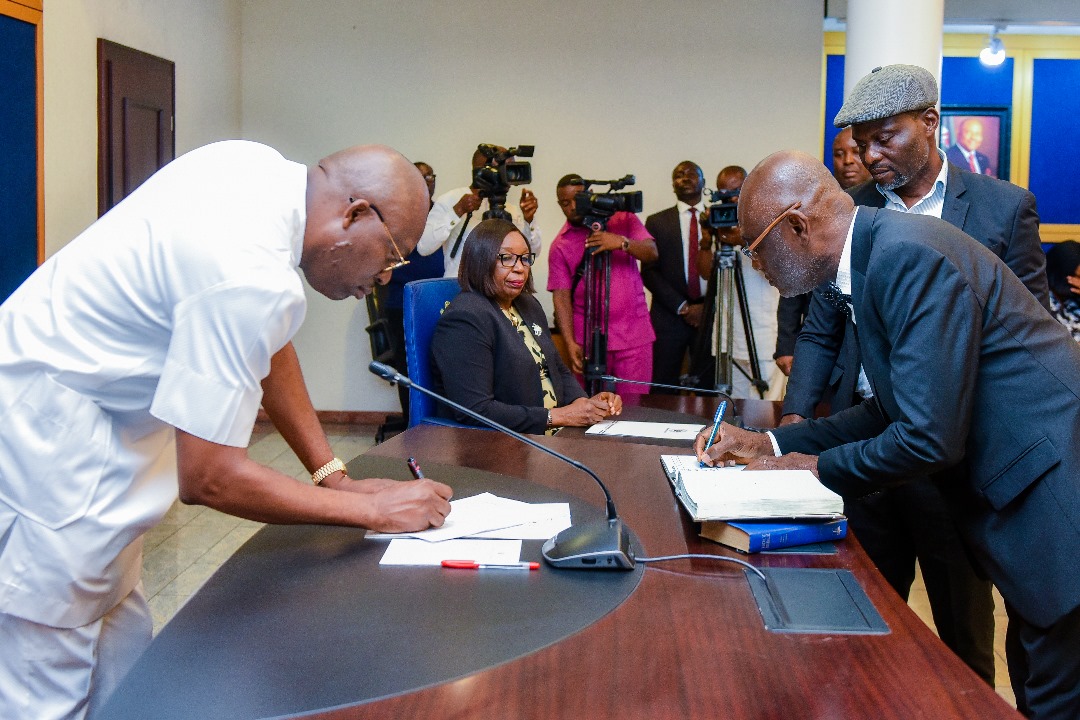 SimFubaraKSC's tweet photo. In keeping with our focused intent of bringing in worthy individuals of high caliber and a commendable track record of hard work and integrity, we today swore in a senior advocate of Nigeria and an experienced attorney, Dagogo Israel Iboroma as the Attorney-General and  Commissioner for Justice.

This exercise will surely demonstrate to Rivers people that we are poised to steer the ship of state for progress and development especially by bringing into the government men and women that are prepared to give our state their best to grow and develop. This decision is in line with our determined efforts of ensuring that our government succeeds in meeting the people's highest aspirations.