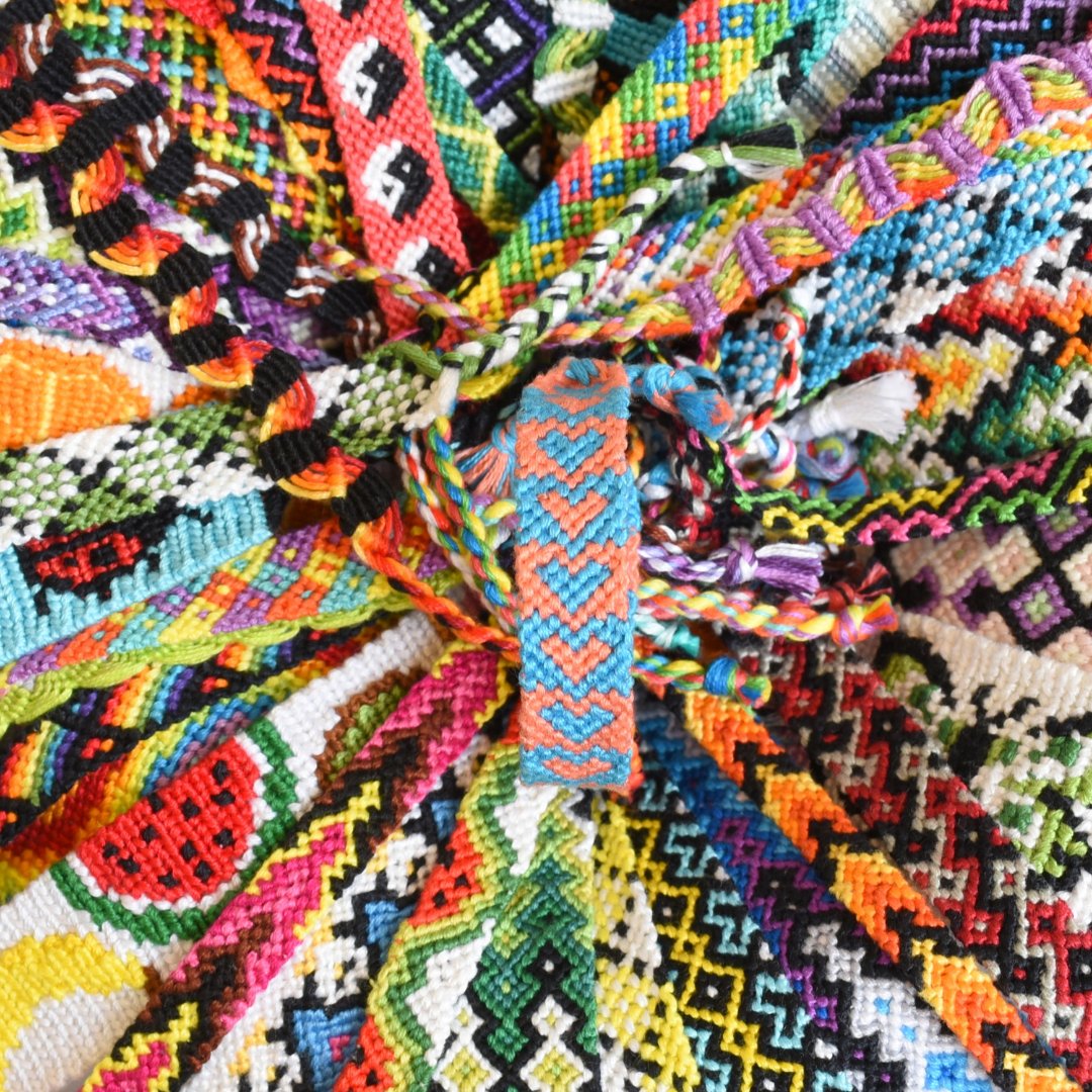 cobblibrary's tweet image. Learn how to weave words and images into a gift for yourself or others! All materials provided. Register at cobbcat.org/events

#SwitzerLibrary | Tue, May 21 | 6 pm - 7:30 pm | ages 18+