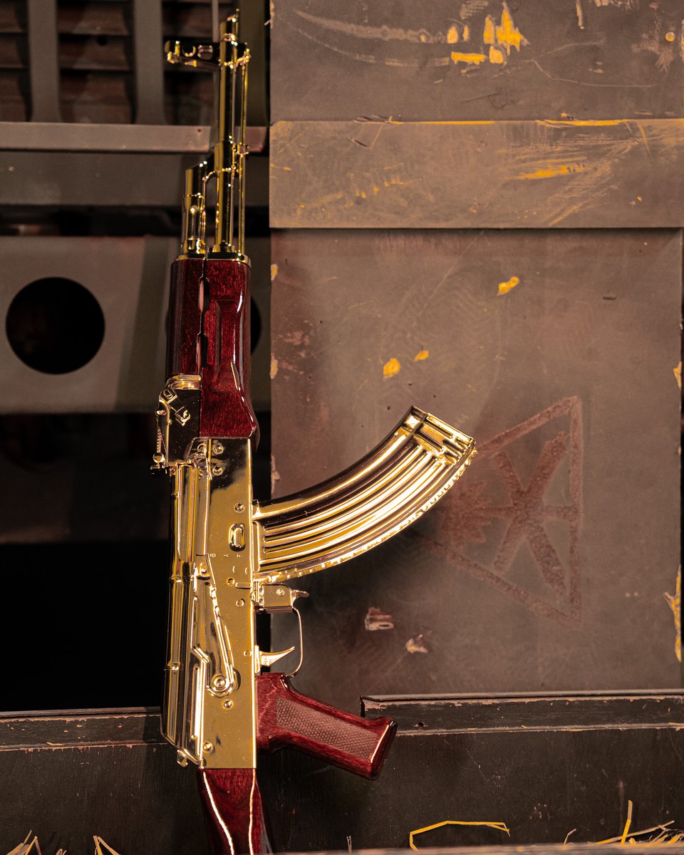 AK Monday goes gold. 😎 Thanks to Iron Monkey Rifle Works for taking these up a few notches!