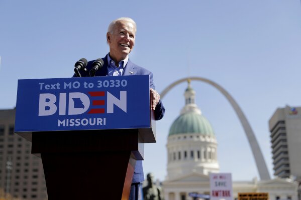 stllaborcouncil's tweet photo. We're building the #InfrastructureGeneration with strong middle-class sustaining wages, healthcare, retention + post-employment retirement programs. Largely thanks to President Biden's pledge to build an economy from the bottom ⬆️ & middle out.
#InfrastructureWeek https://t.co/NhPJKwnc3O